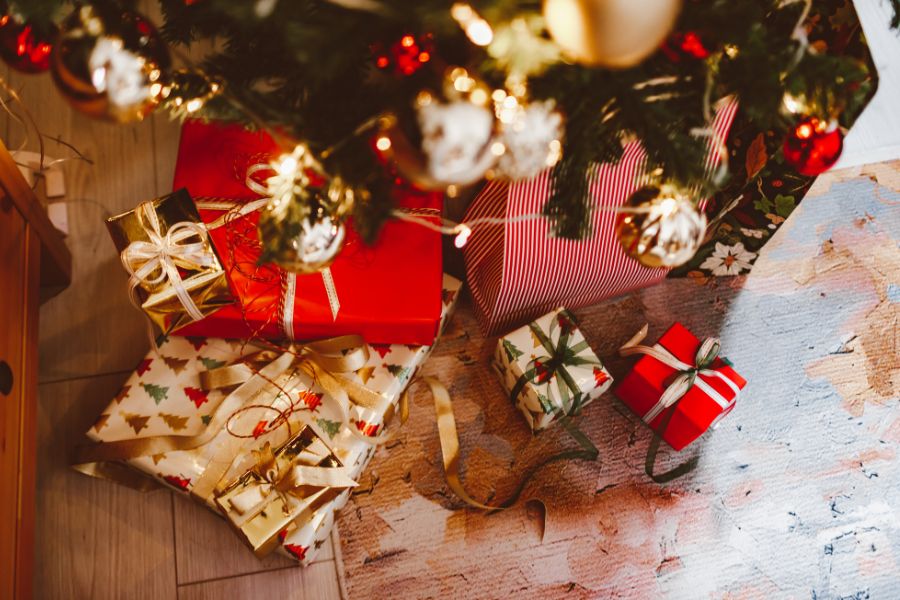 Unwrap the Magic of "Themed Christmas Gift Exchange: A Joyful Gathering Experience"