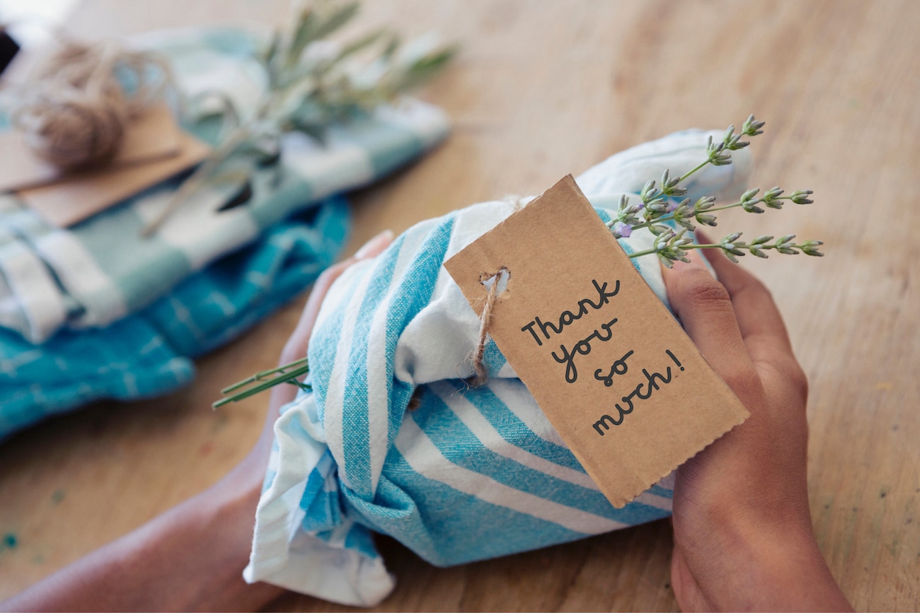 Unexpensive Christmas Gifts for Cleaners: A Simple Expression of Gratitude